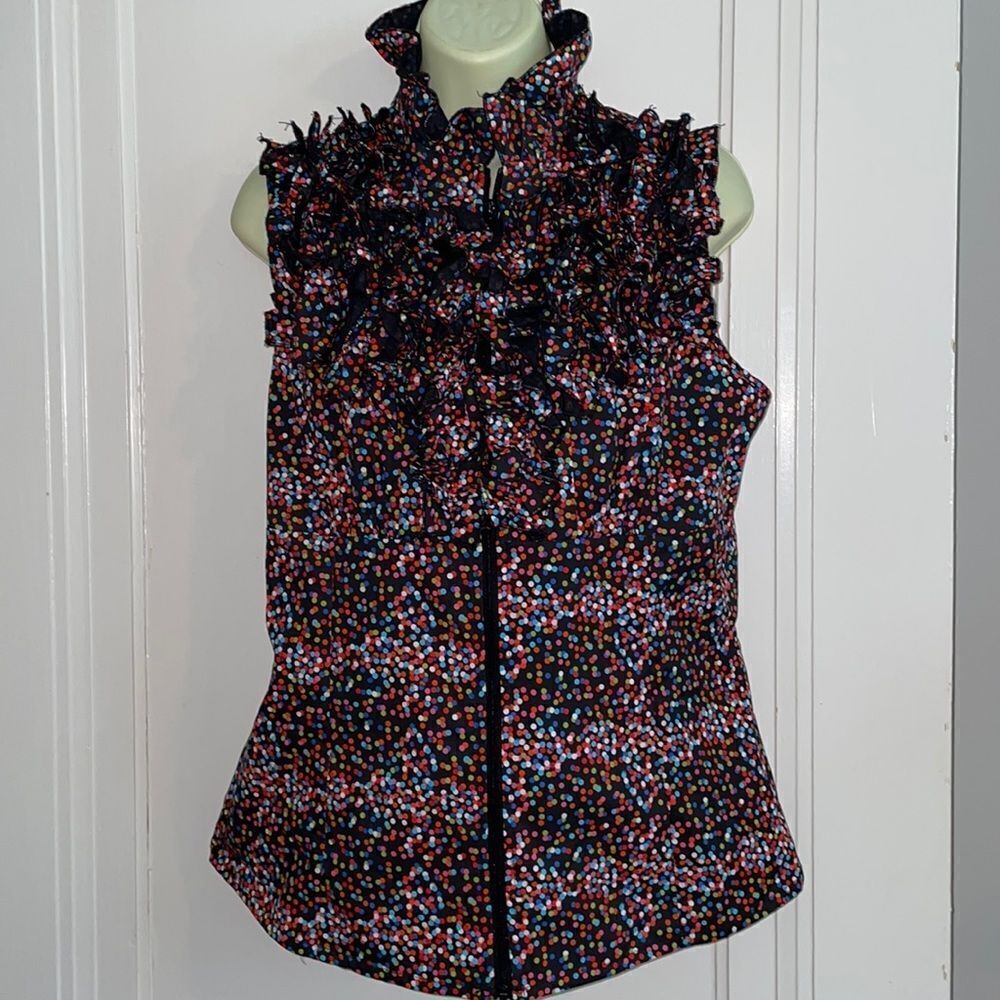 DS by Debbie Shuchat sleeveless ruffle front zip up‎ blouse with polka dots